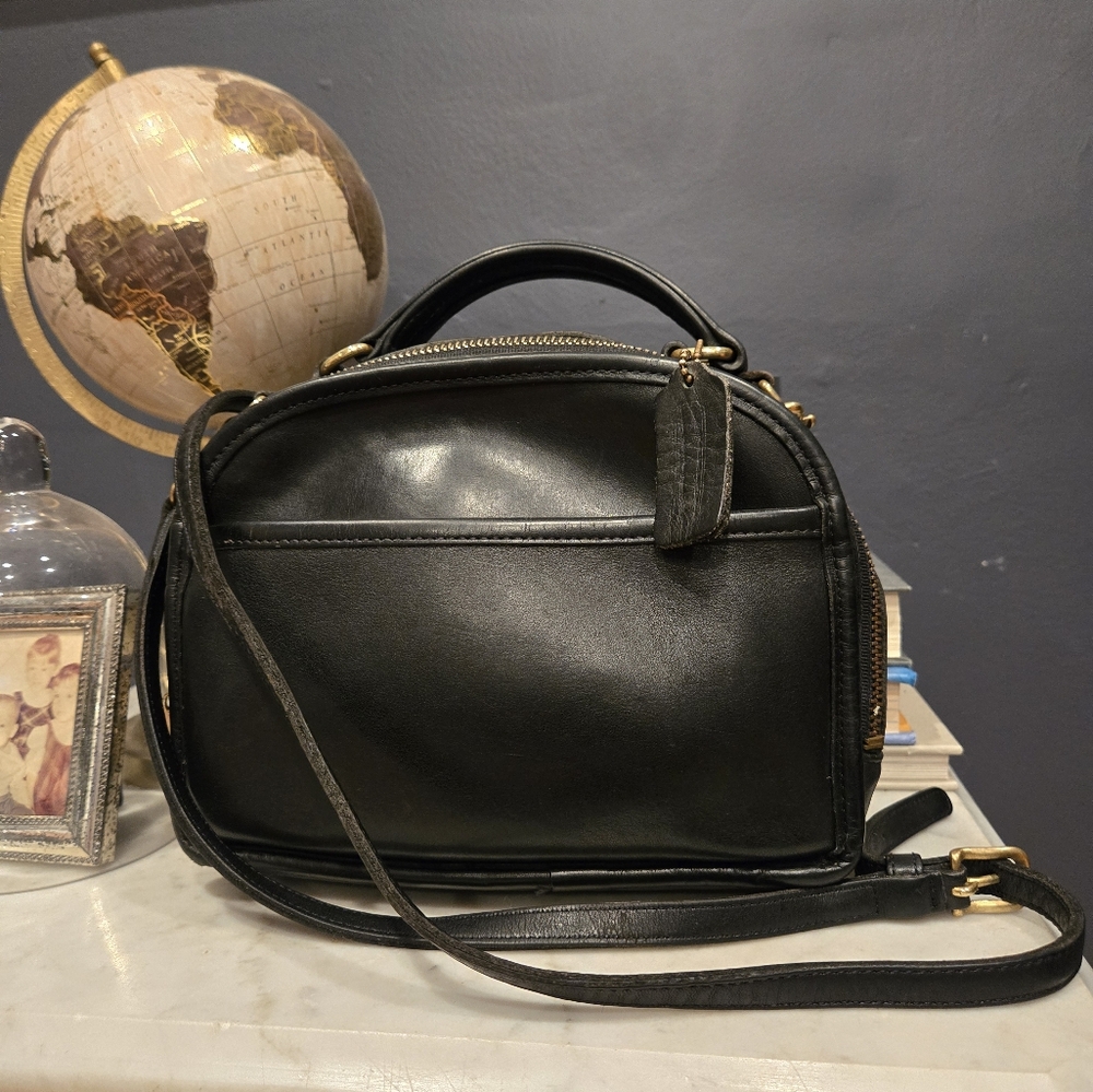 Vintage Coach Lunchbox